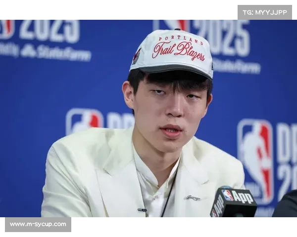 杨瀚森赛场表现：舒展长臂送出遮天大帽，展现防守潜力