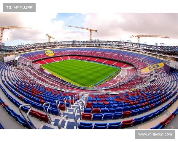 巴萨助威团成员与俱乐部矛盾持续,公开训练日遭拒之门外 巴萨助威团成员与俱乐部矛盾持续,公开训练日遭拒之门外